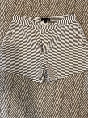 Banana Republic Navy and White Seersucker 4” Shorts